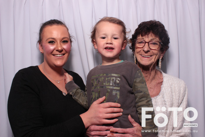 Billy's 21st | View more photos from the event at gallery.fotomachines.com.au/u/FOTOMachines/Billys-21st